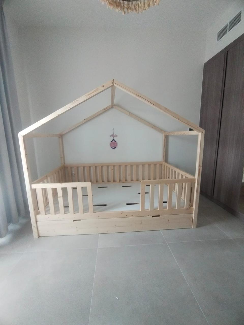 Aspen House Floor Bed
