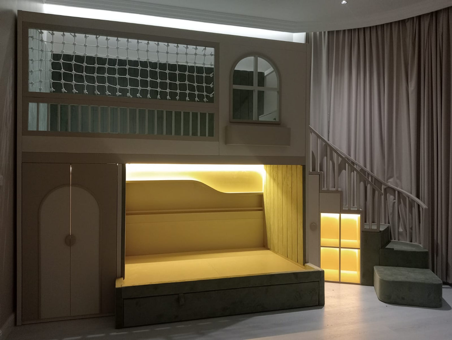 Riyadh Luxe Loft Bed