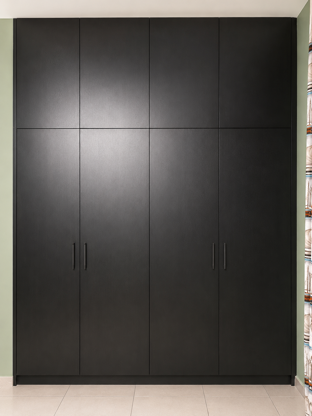 Floor-to-Ceiling Wardrobe