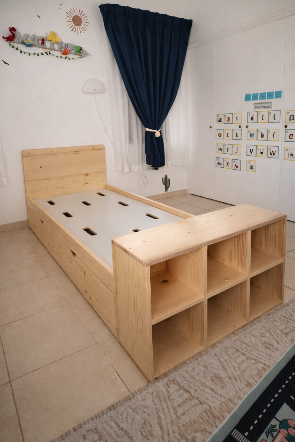 Helsinki Floor Bed
