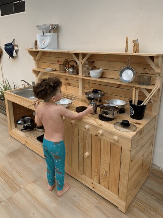 Georgia  Mud Kitchen