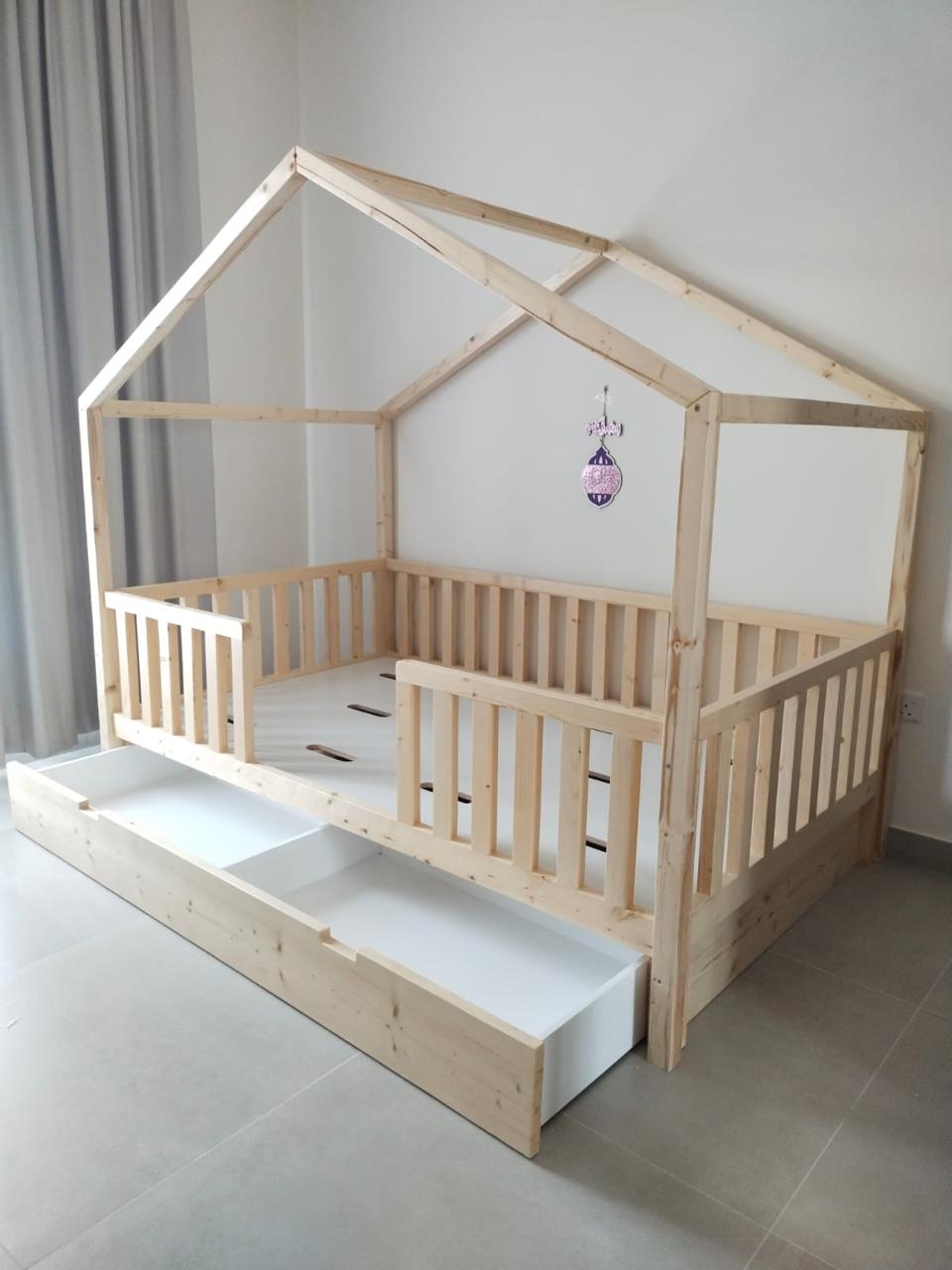 Aspen House Floor Bed