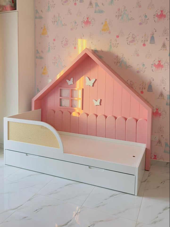 Hana’s Butterfly Dream House Set