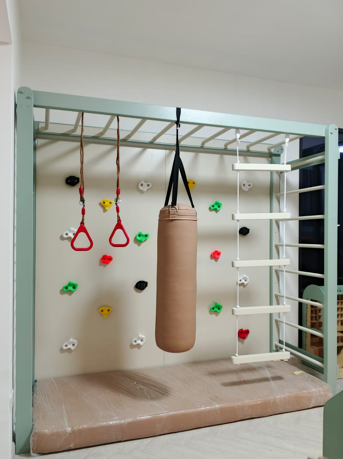 Theo’s Indoor Adventure Gym