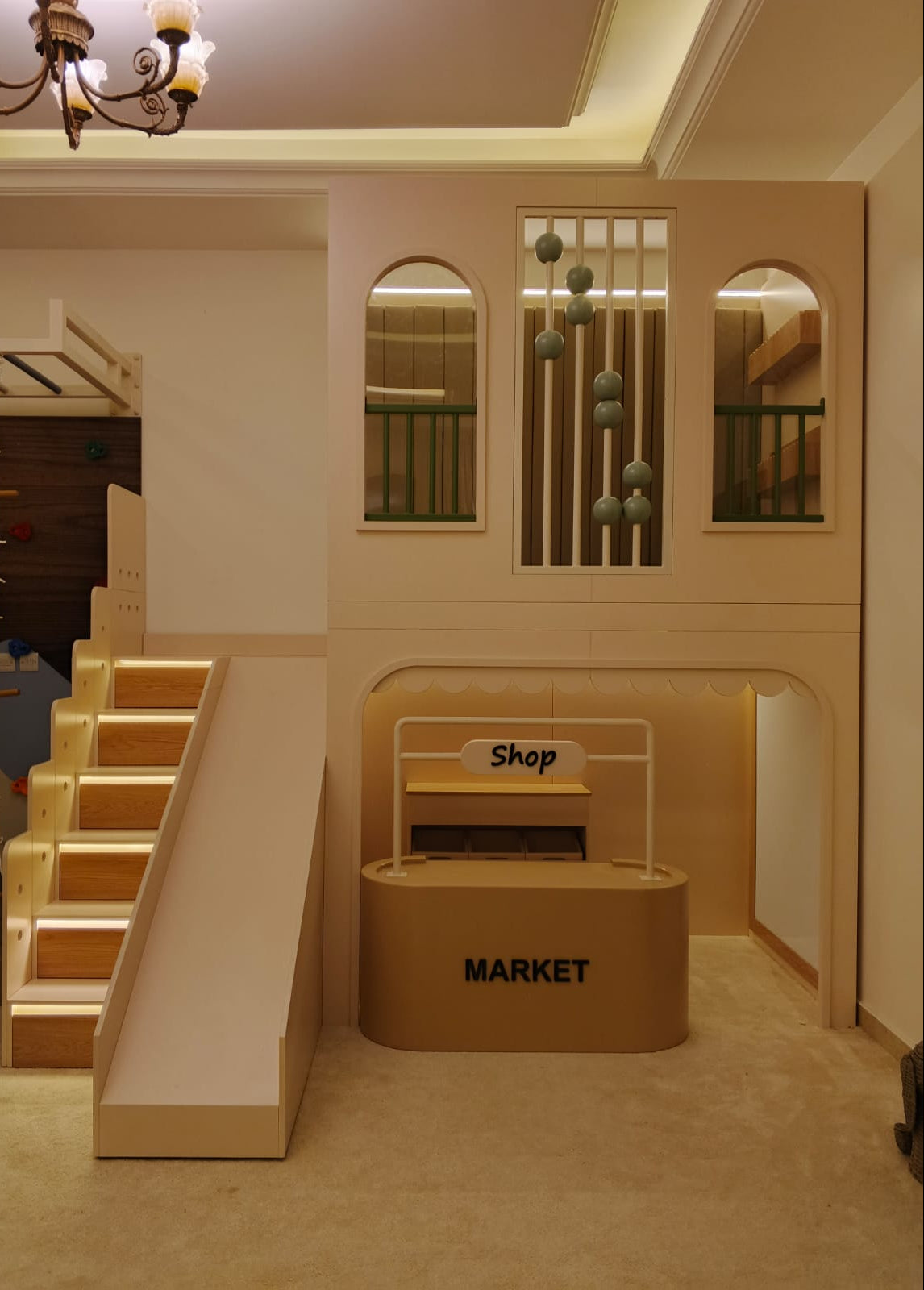 Aalia’s Market Adventure Playhouse