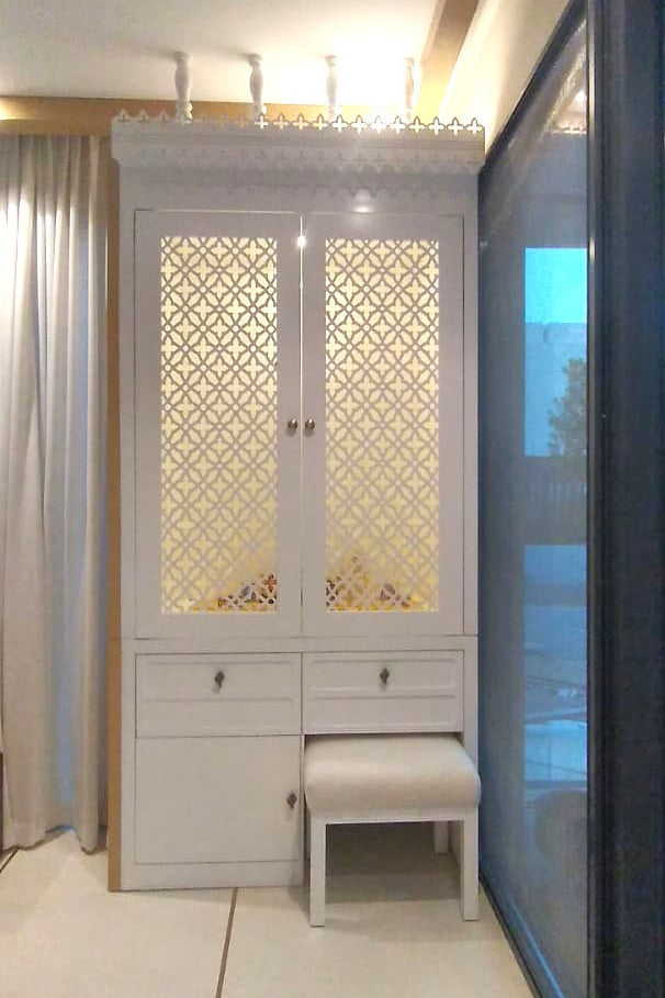 mandir with seating