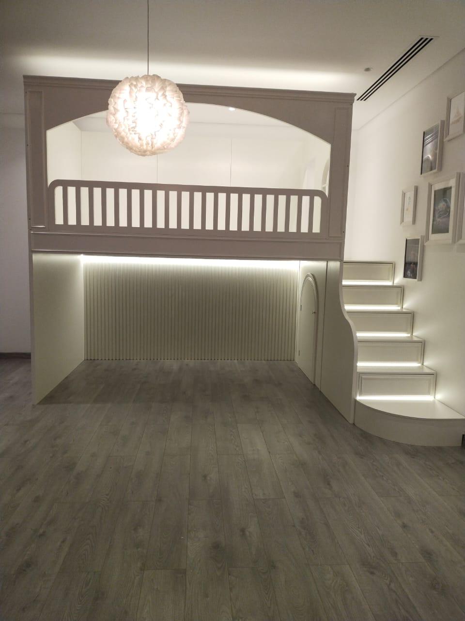 Venice Glow Loft